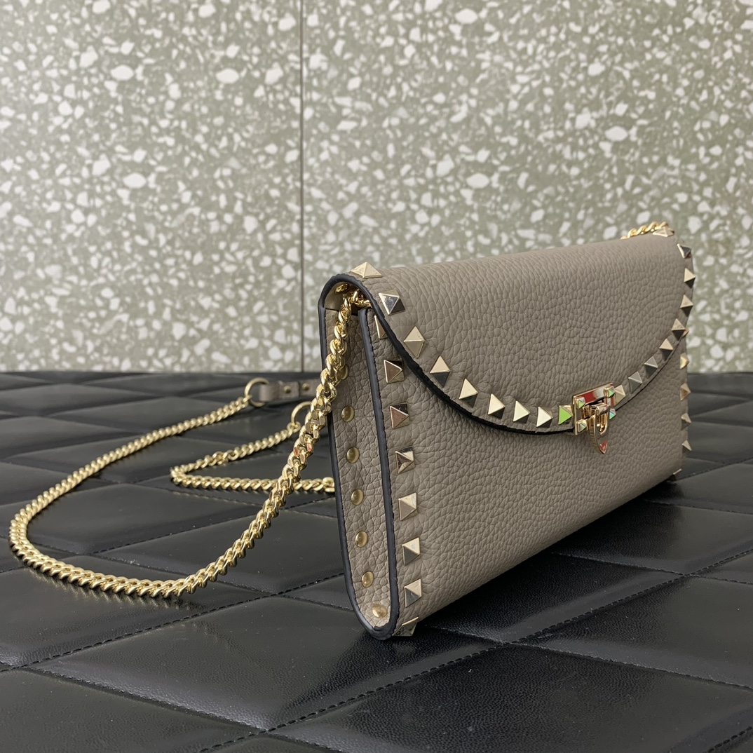 Valentino Garavani Rockstud Small Shoulder Bag in Grey Grainy Calfskin